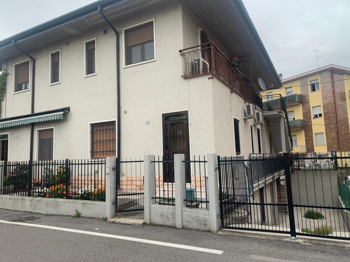 Appartamenti Affitti Brevi Verona / G.B Rossi Friendly Zewnętrze zdjęcie