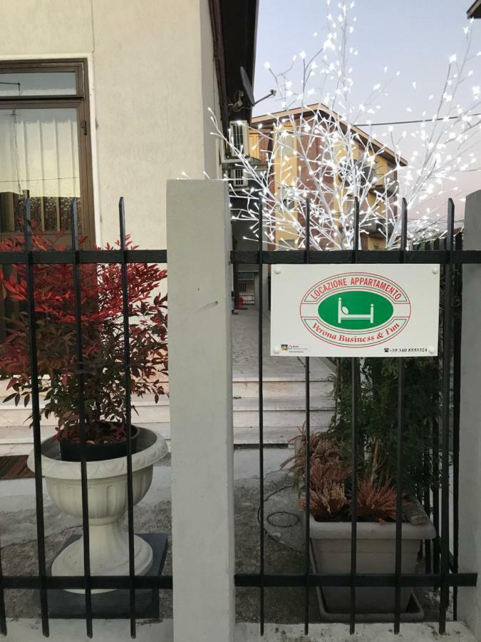 Appartamenti Affitti Brevi Verona / G.B Rossi Friendly Zewnętrze zdjęcie